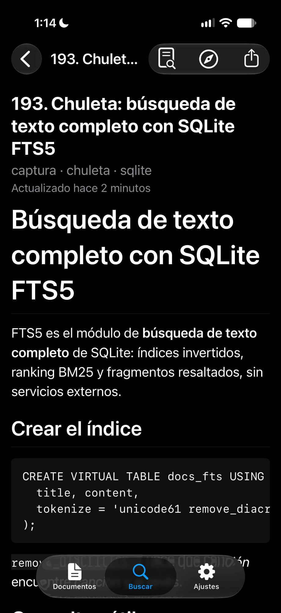 DocuReader en un iPhone: una chuleta de SQLite FTS5 abierta, con el título, las etiquetas, el texto en Markdown y un bloque de código SQL